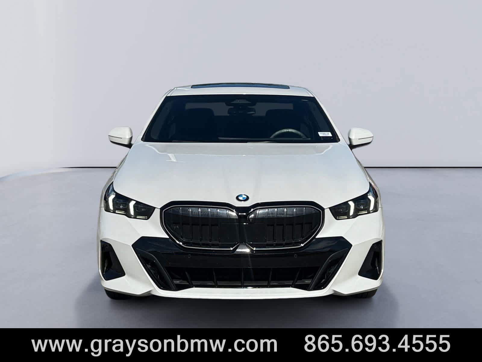 Used 2024 BMW 530i xDrive w/ M Sport Package AWD/4WD image 8
