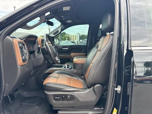 Used 2020 Chevrolet Silverado 1500 High Country w/ Technology Package AWD/4WD image 12