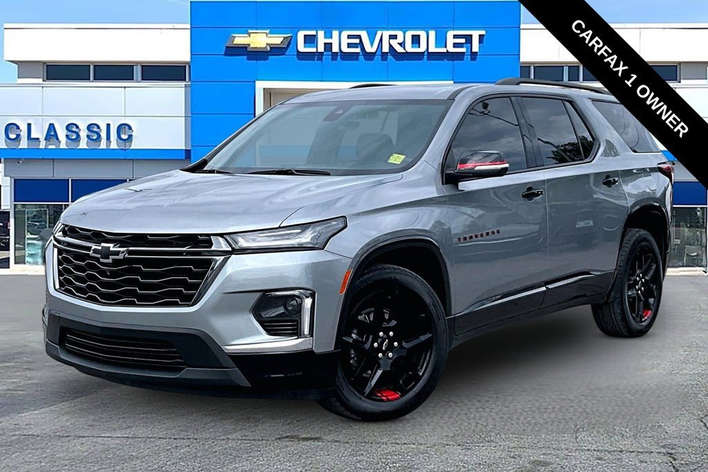 Used 2023 Chevrolet Traverse Premier w/ Redline Edition FWD image 2