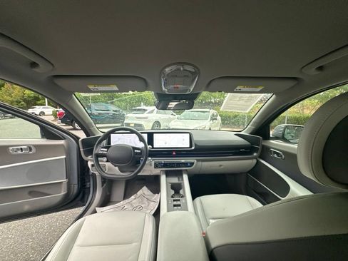 Used 2025 Hyundai Ioniq 6 SEL RWD image 25