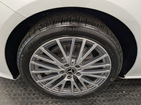 Used 2023 Mercedes-Benz CLA 250 4MATIC image 7