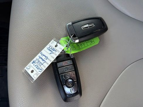 Certified 2023 Lincoln Nautilus FWD image 33