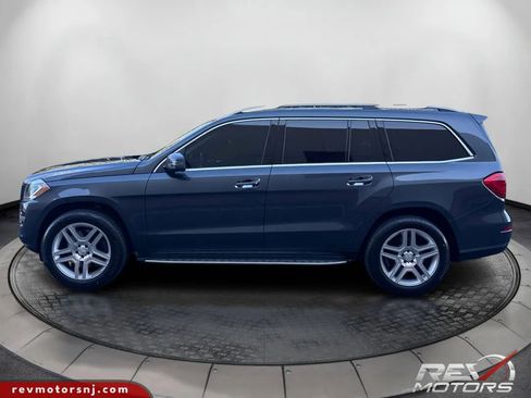 Used 2013 Mercedes-Benz GL 450 GL 450 4MATIC Sport Utility 4D image 2