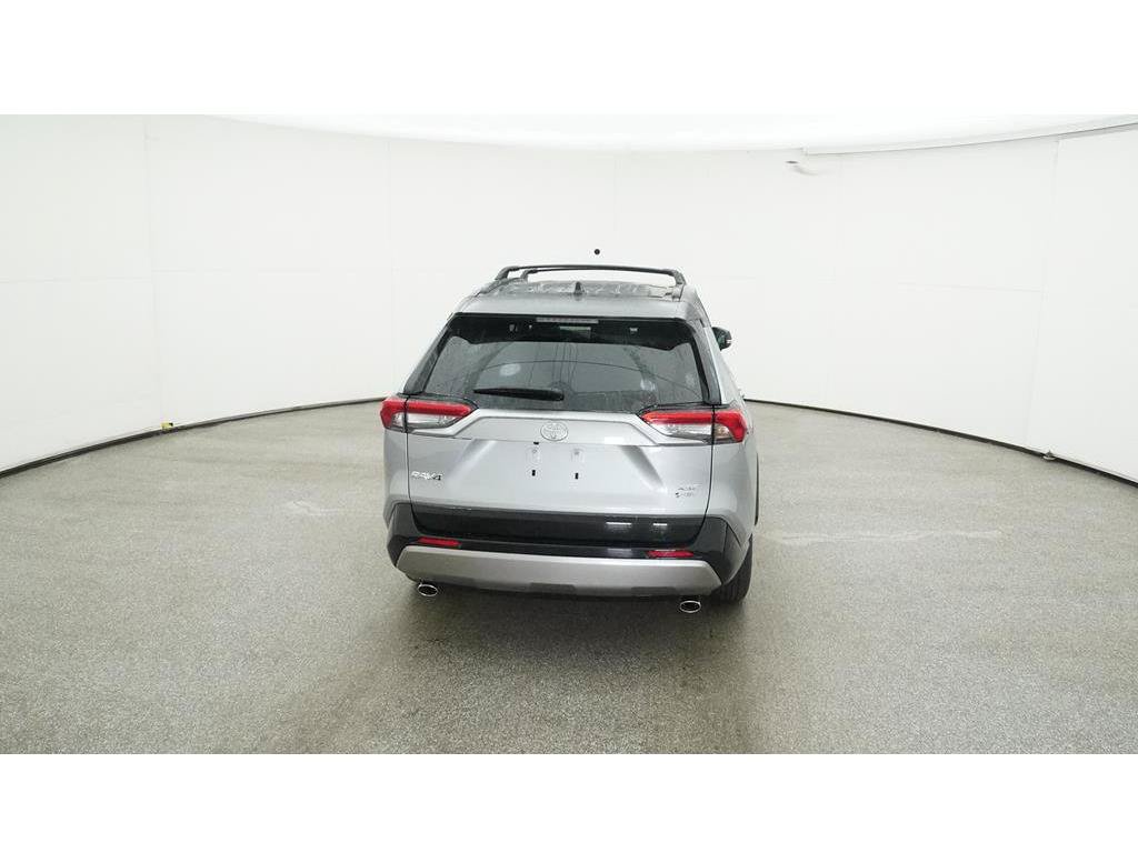 Used 2025 Toyota RAV4 XSE AWD/4WD image 9