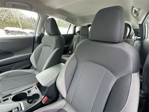 Certified 2025 Subaru Impreza 2.0i image 14