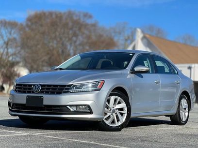 Used 2018 Volkswagen Passat 2.0T SE