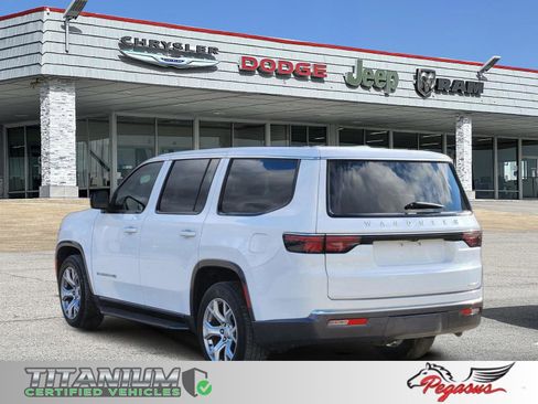 Used 2022 Jeep Wagoneer Series II image 4