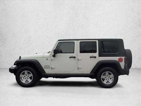 Used 2010 Jeep Wrangler Unlimited Sport image 9