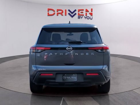 Used 2022 Nissan Pathfinder S FWD image 4