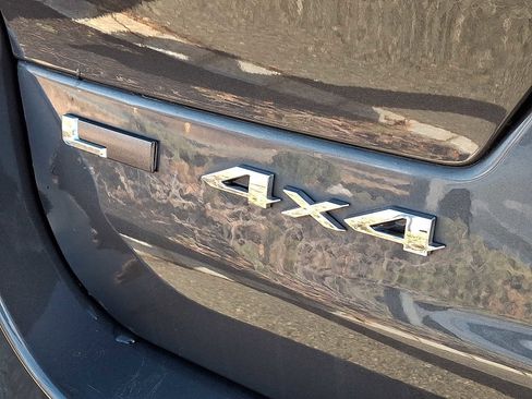 Used 2022 Jeep Grand Cherokee L Limited w/ Luxury Tech Group II image 32