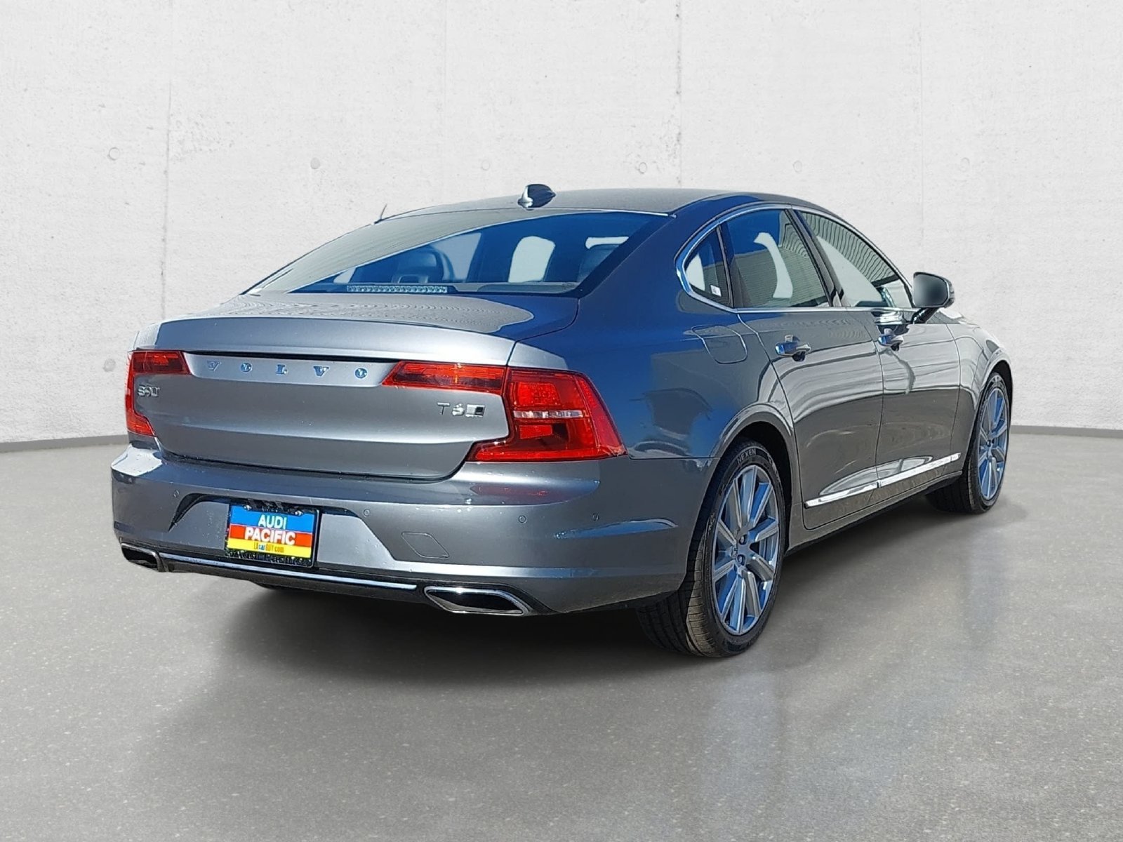 Used 2017 Volvo S90 T6 Inscription w/ Vision Package AWD/4WD image 5