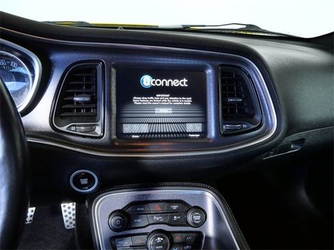 Used 2017 Dodge Challenger SXT Plus image 17