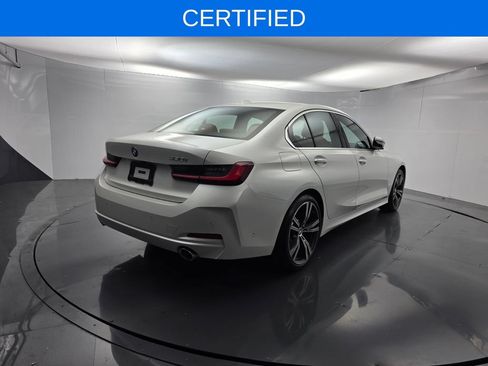 Used 2024 BMW 330i Sedan w/ Premium Package RWD image 4