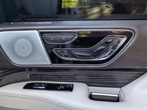 Certified 2024 Lincoln Navigator Black Label AWD/4WD image 15