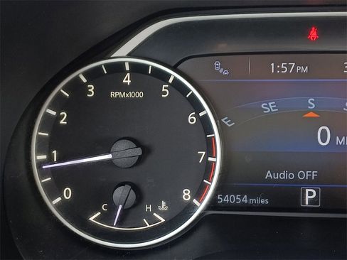 Used 2016 Nissan Maxima Platinum image 16