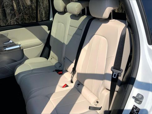 New 2026 Mercedes-Benz GLB 250 4MATIC image 13