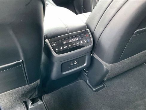Certified 2025 INFINITI QX60 Luxe FWD image 35