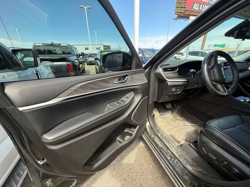 Used 2022 Jeep Grand Cherokee L Limited w/ Luxury Tech Group II AWD/4WD image 11