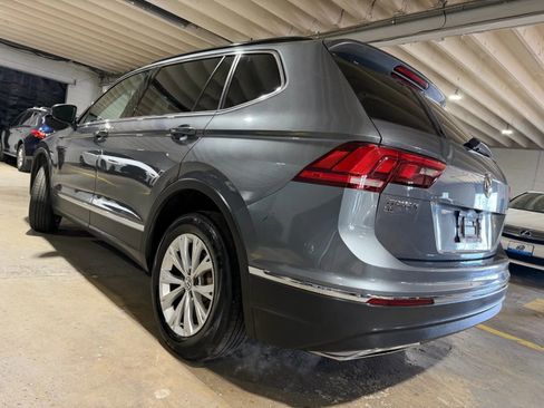 Used 2018 Volkswagen Tiguan SE AWD/4WD image 3