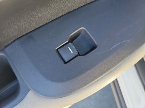 Certified 2023 Honda HR-V LX image 14