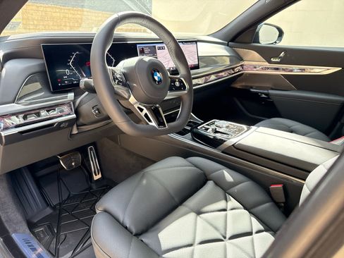 Used 2026 BMW 740i xDrive w/ Premium Package AWD/4WD image 11