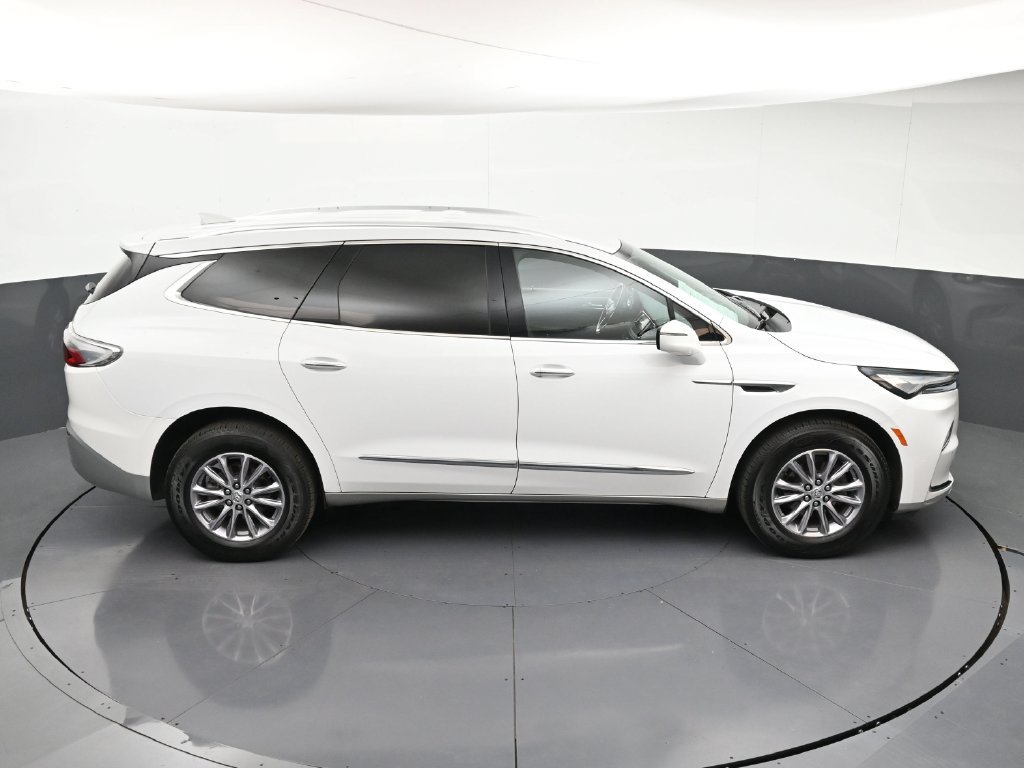 Certified 2024 Buick Enclave Essence AWD/4WD image 21