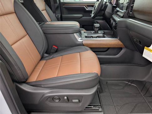 New 2026 Chevrolet Silverado 1500 High Country AWD/4WD image 40