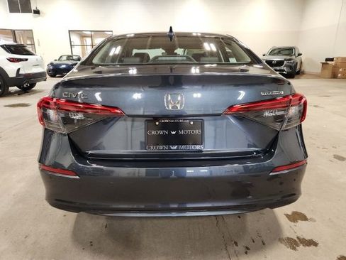 Certified 2024 Honda Civic Touring image 4