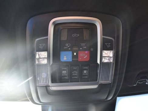 New 2026 RAM 3500 Limited AWD/4WD image 31