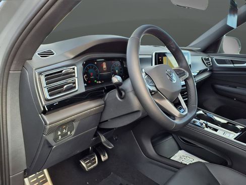 New 2026 Volkswagen Atlas Cross Sport SEL R-Line image 12