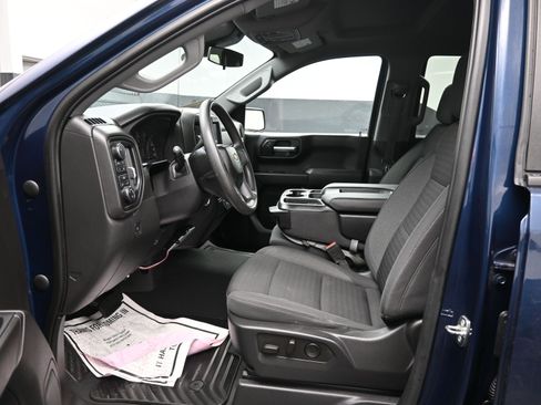 Used 2023 Chevrolet Silverado 1500 Custom image 19