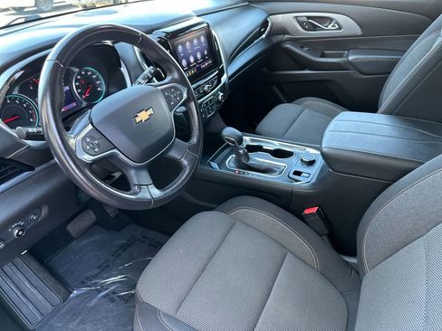 Used 2021 Chevrolet Traverse LT FWD image 9