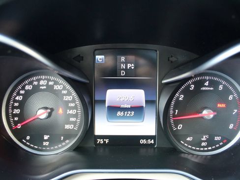 Used 2016 Mercedes-Benz C 300 Sedan image 14