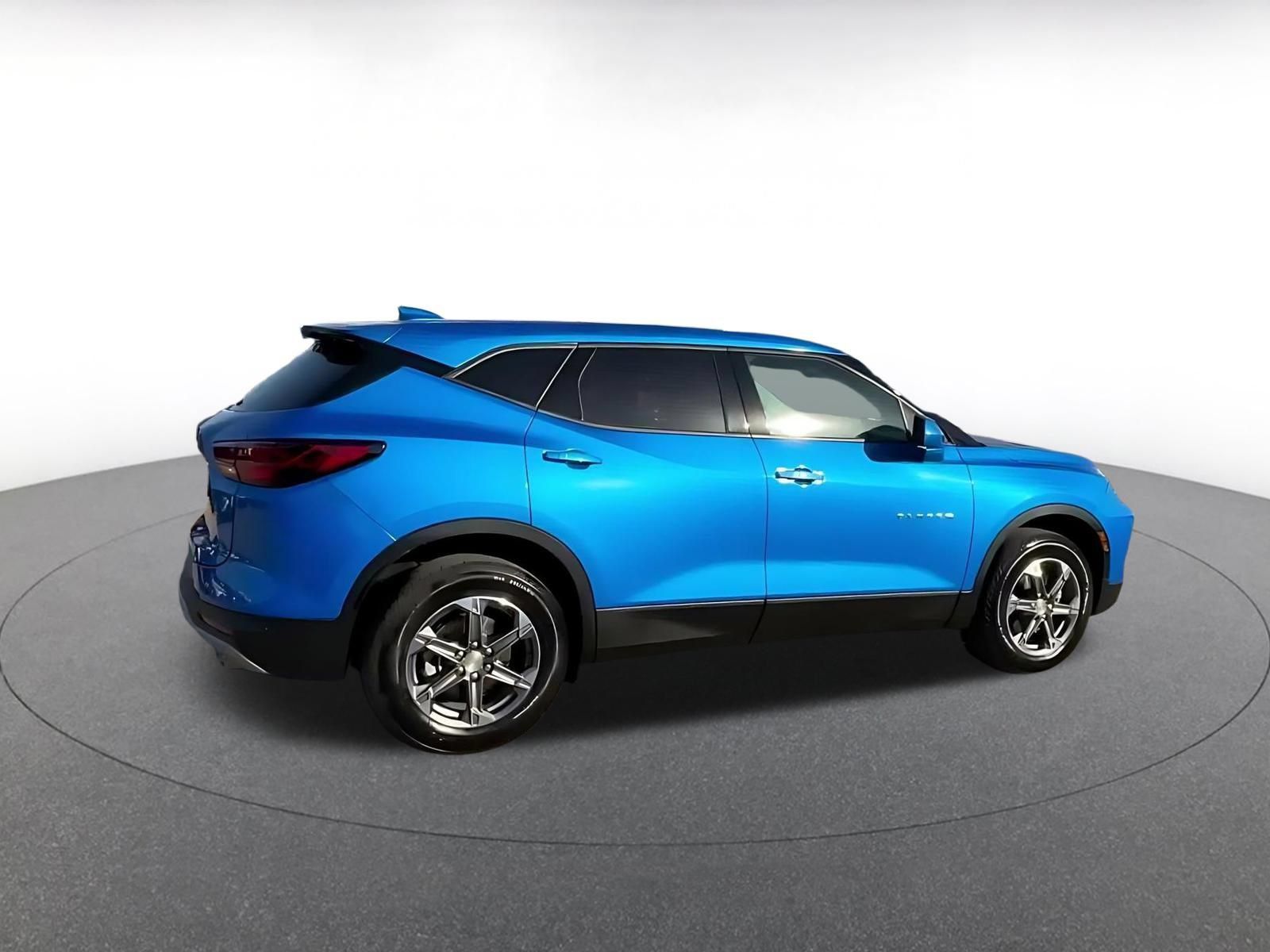 Used 2026 Chevrolet Blazer LT FWD image 14