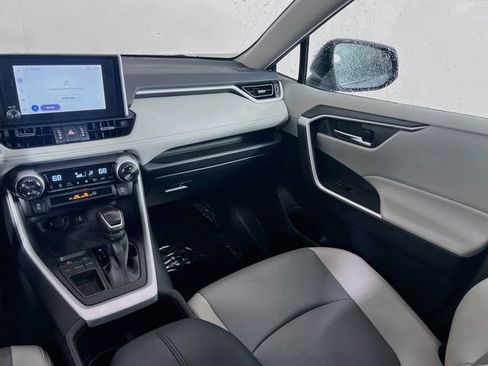 Used 2024 Toyota RAV4 XLE Premium FWD image 20