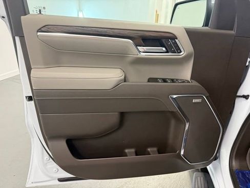 New 2026 GMC Sierra 1500 SLT w/ SLT Premium Plus Package AWD/4WD image 13