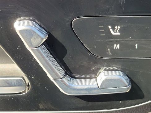 Used 2024 Mercedes-Benz C 300 4MATIC Sedan image 17