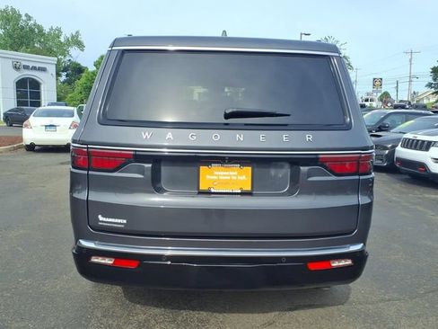 Certified 2023 Jeep Wagoneer 4WD image 6
