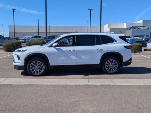 Certified 2025 Buick Enclave Preferred image 2