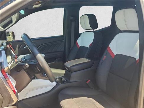 Certified 2024 GMC Canyon AT4X AWD/4WD image 17