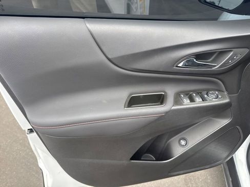 Used 2024 Chevrolet Equinox RS FWD image 22