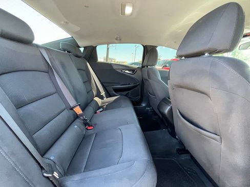 Used 2021 Chevrolet Malibu LS FWD image 32