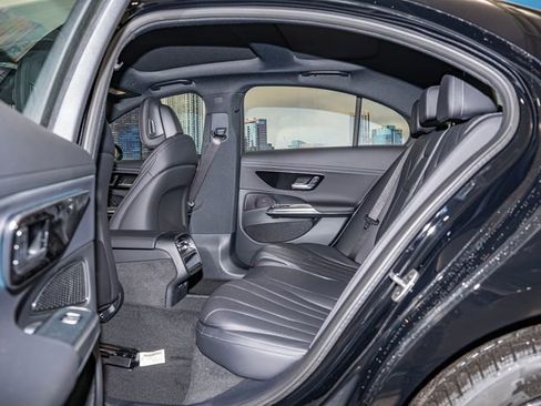 Used 2026 Mercedes-Benz E 350 4MATIC Sedan image 22