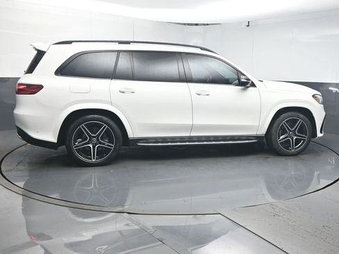 Used 2025 Mercedes-Benz GLS 450 GLS 450 image 9
