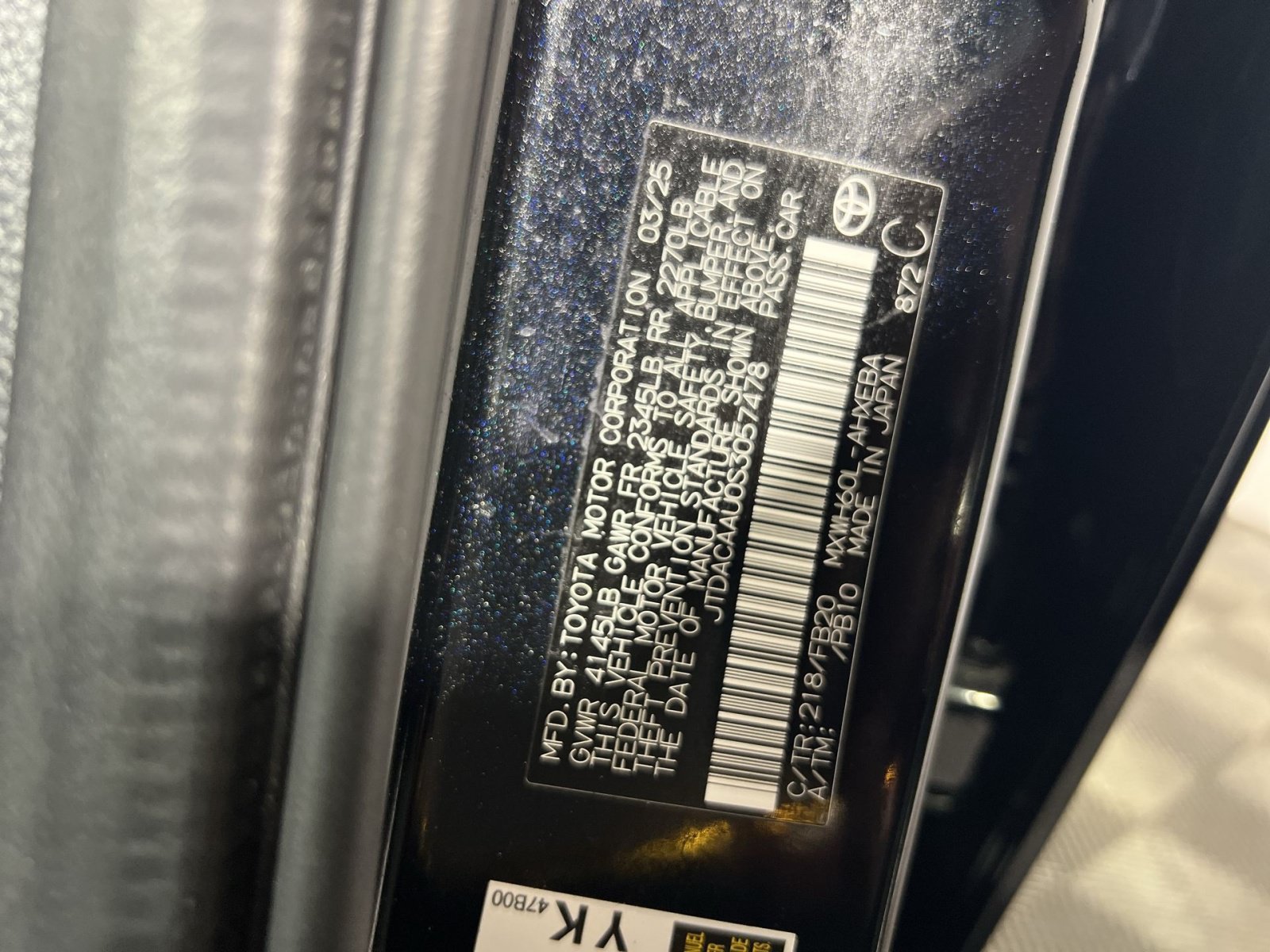 Used 2025 Toyota Prius LE FWD image 30