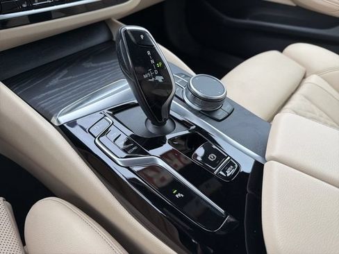 Used 2022 BMW 540i xDrive w/ Convenience Package AWD/4WD image 19