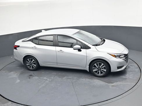 Used 2025 Nissan Versa SV w/ Trunk Package image 16