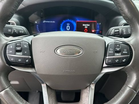 Certified 2023 Ford Explorer Platinum w/ Technology Package AWD/4WD image 25