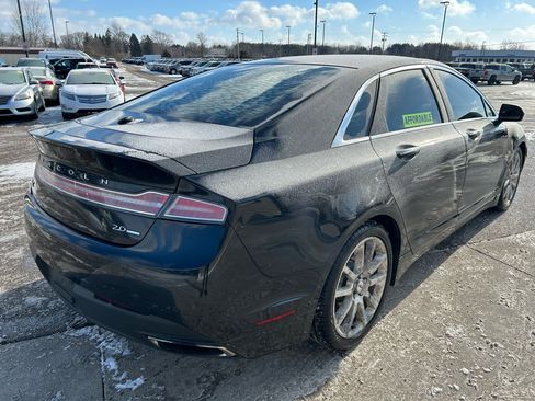 Used 2014 Lincoln MKZ w/ Equipment Group 102A image 5