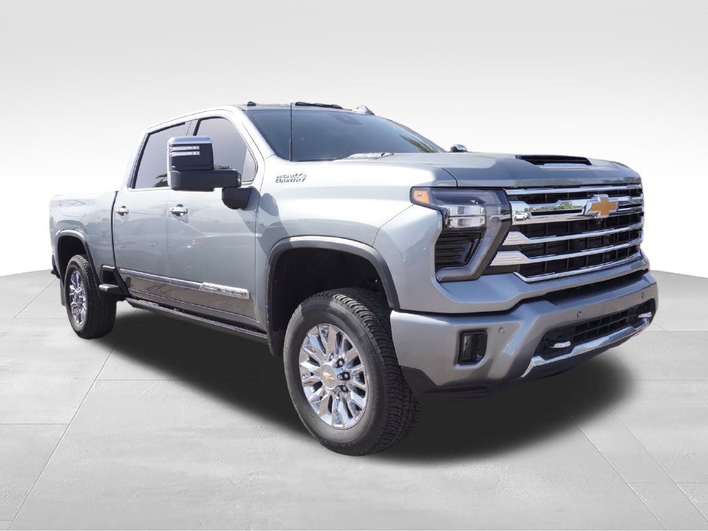Used 2024 Chevrolet Silverado 3500 High Country w/ High Country Premium Package AWD/4WD image 4